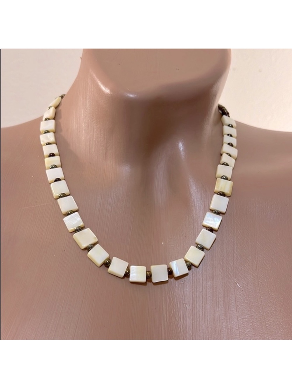 Mother Of Pearl Choker Necklace